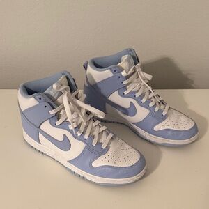 Nike Men's Light Blue and White Dunks